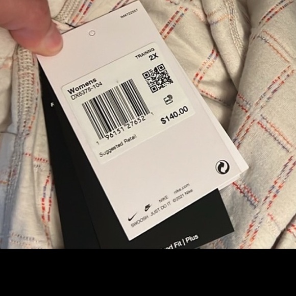 🛑 1 hour sale. Nike, yoga therma m-fit luxe, reversible, cozy and elegant - Picture 10 of 10